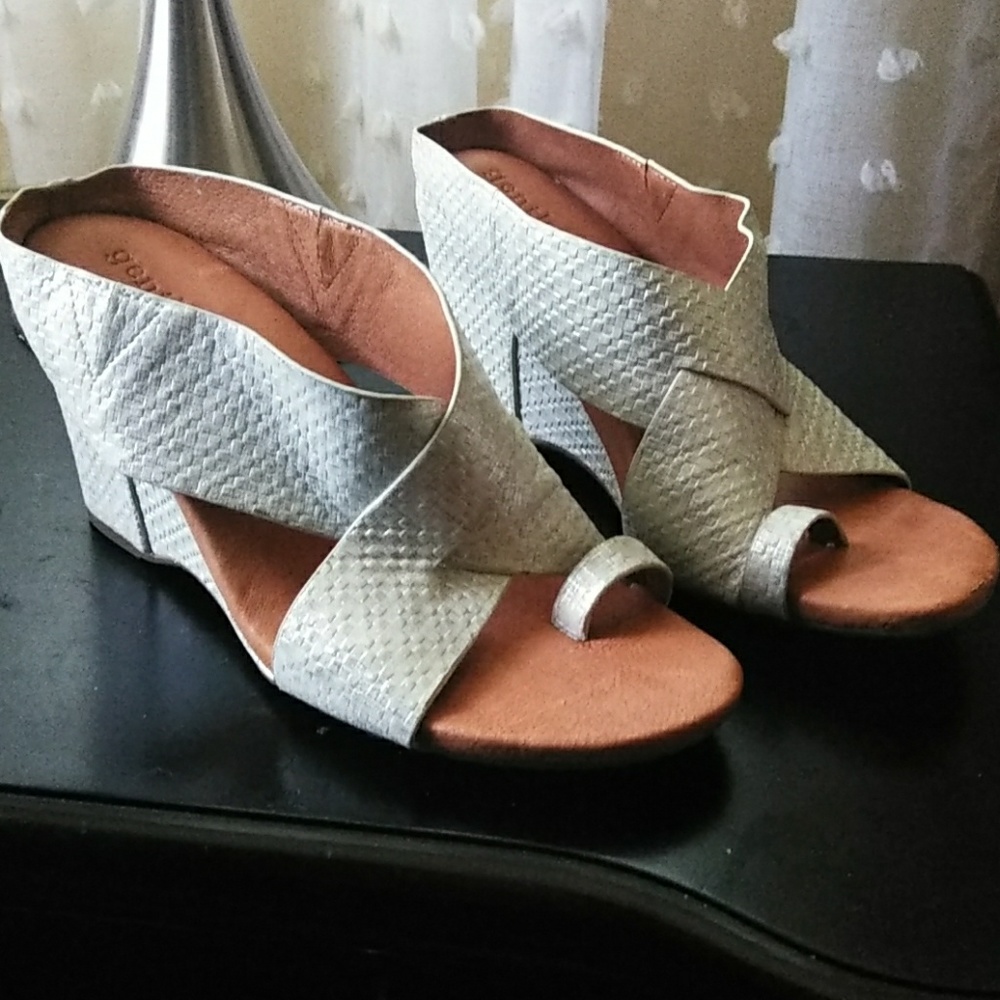 Gentle Soles by Kenneth Cole
